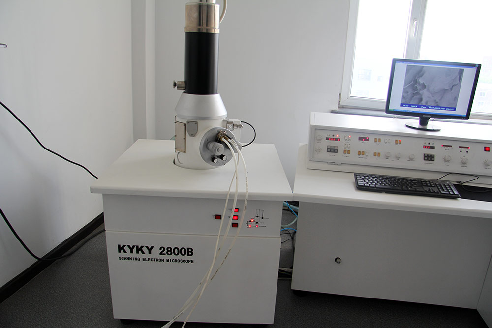 KYKY2800B型扫描电子显微镜2.jpg