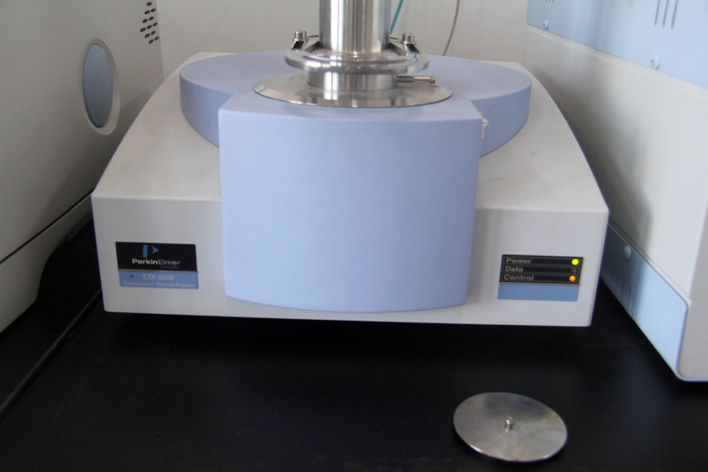 STA6000热重分析仪.jpg